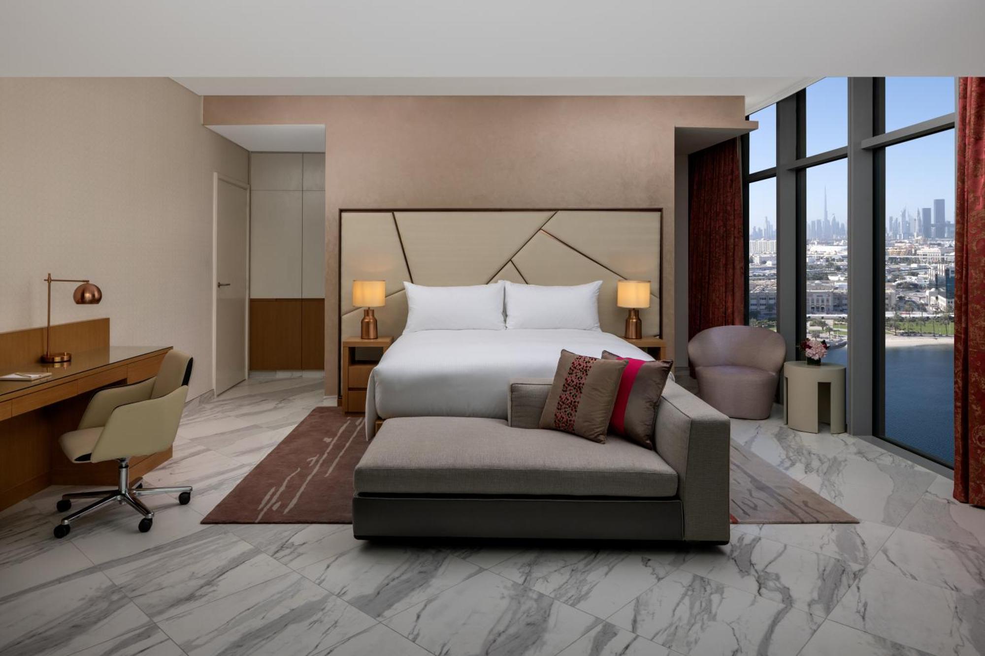 Hilton Dubai Creek Hotel & Residences Exterior photo