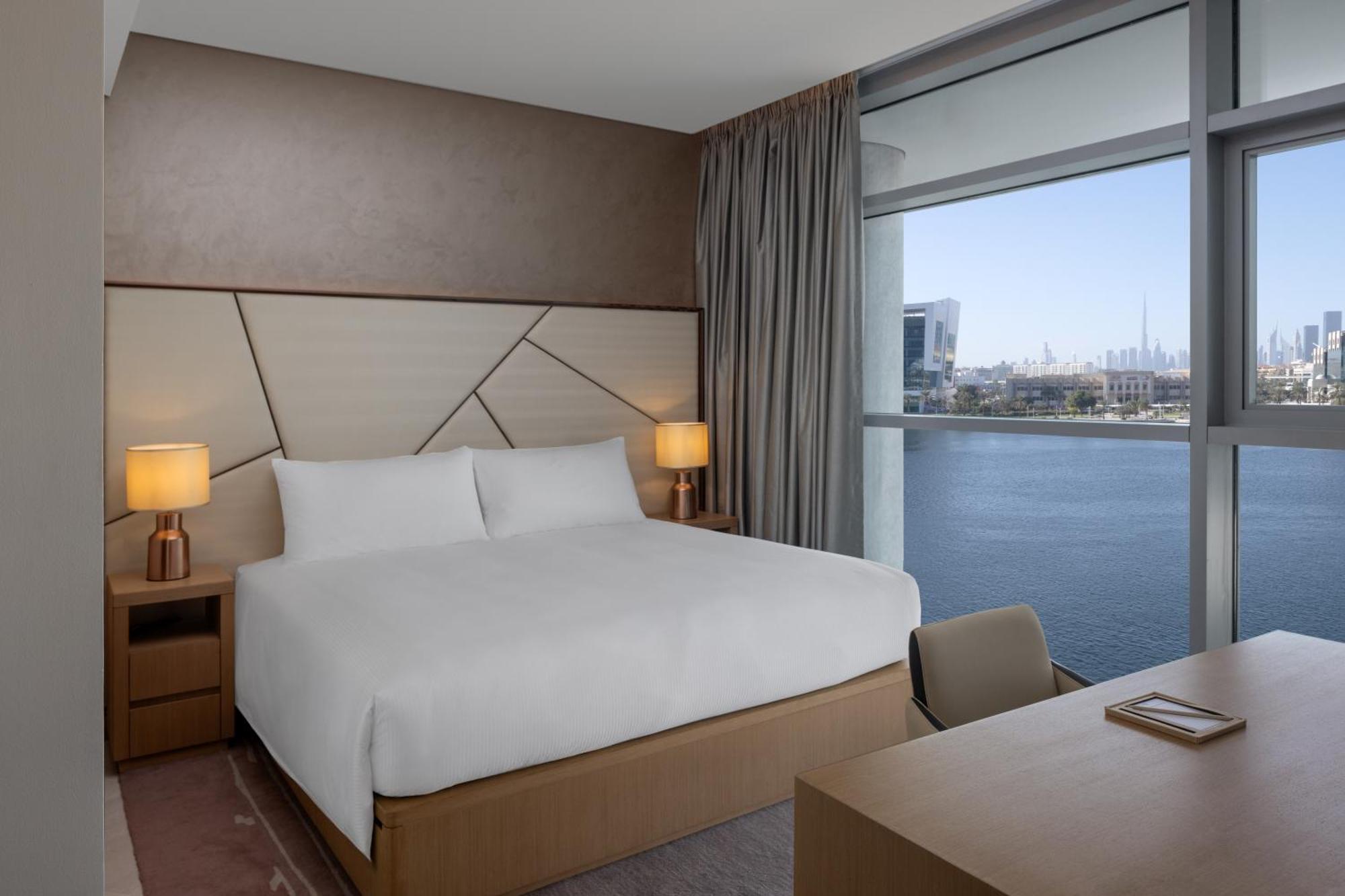 Hilton Dubai Creek Hotel & Residences Exterior photo