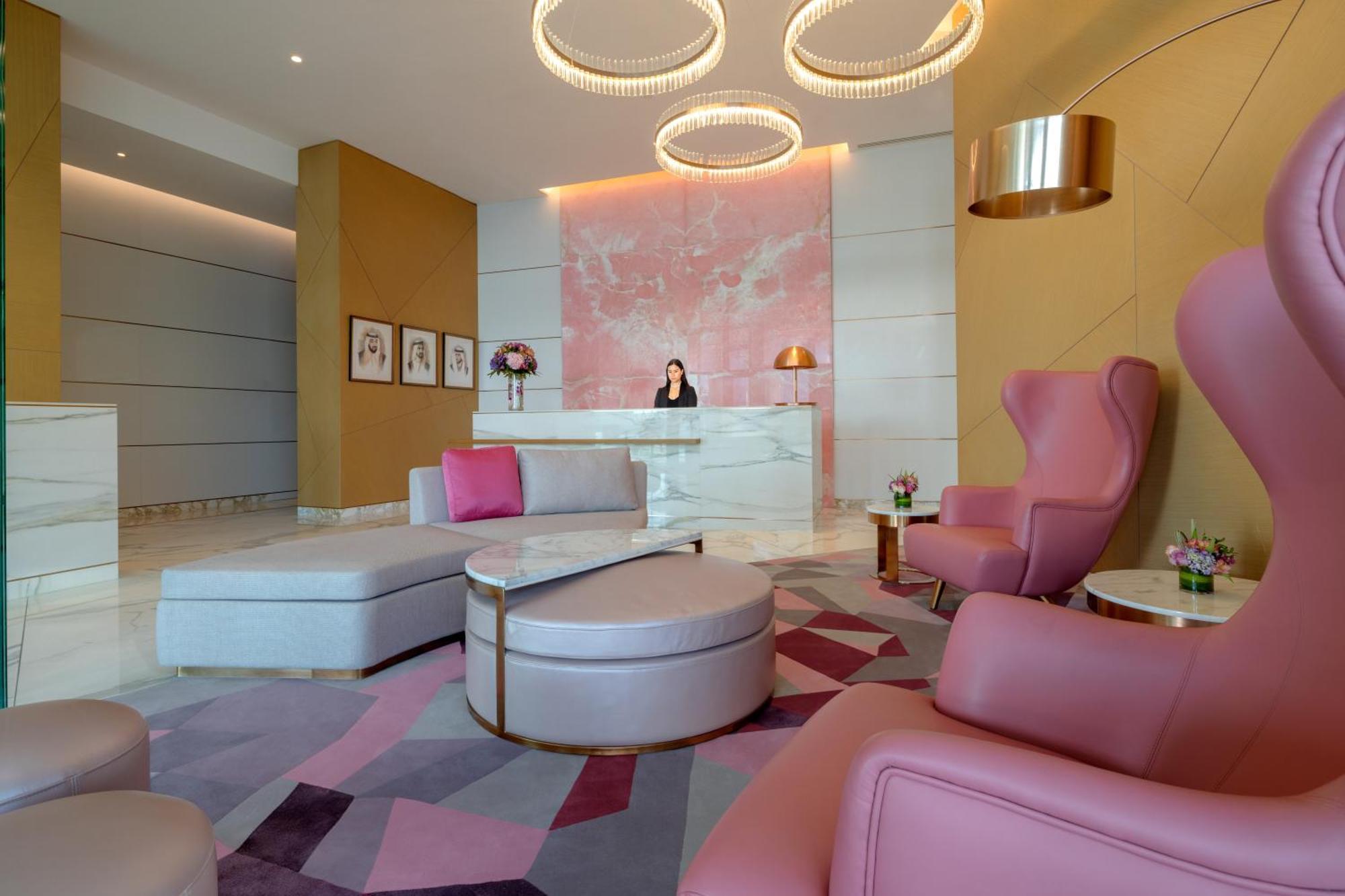 Hilton Dubai Creek Hotel & Residences Exterior photo